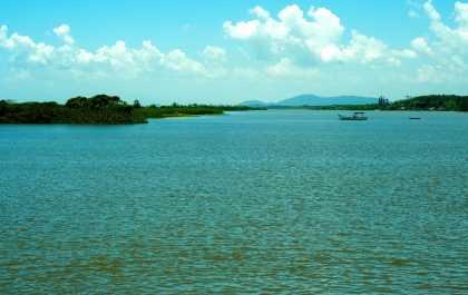 Lagoa da Cruz, na Barra do Itapocu